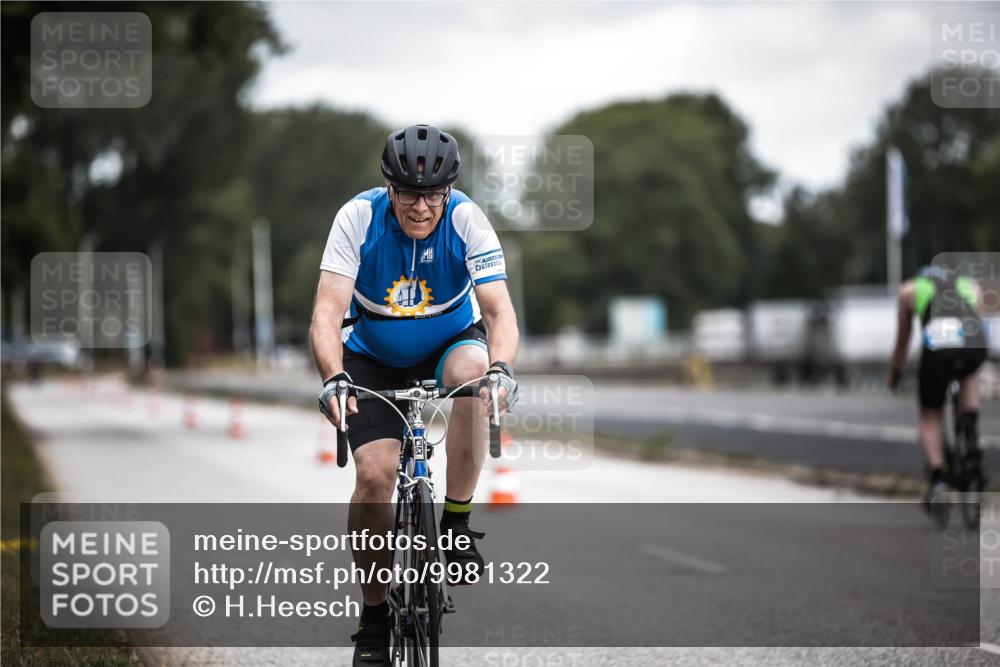 16.08.2026 - KN Förde Triathlon 2026 H.Heesch http://msf.ph/oto/9981322 16.08.2026 12:01:00 Radfahren  meine-sportfotos.de