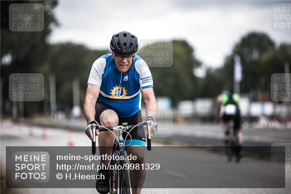 16.08.2026 - KN Förde Triathlon 2026 H.Heesch http://msf.ph/oto/9981329 16.08.2026 12:01:00 Radfahren  meine-sportfotos.de