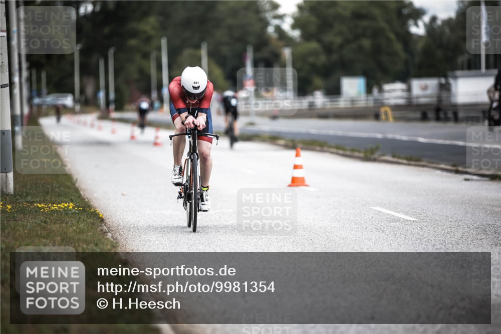 16.08.2026 - KN Förde Triathlon 2026 H.Heesch http://msf.ph/oto/9981354 16.08.2026 12:43:37 Radfahren 501 meine-sportfotos.de