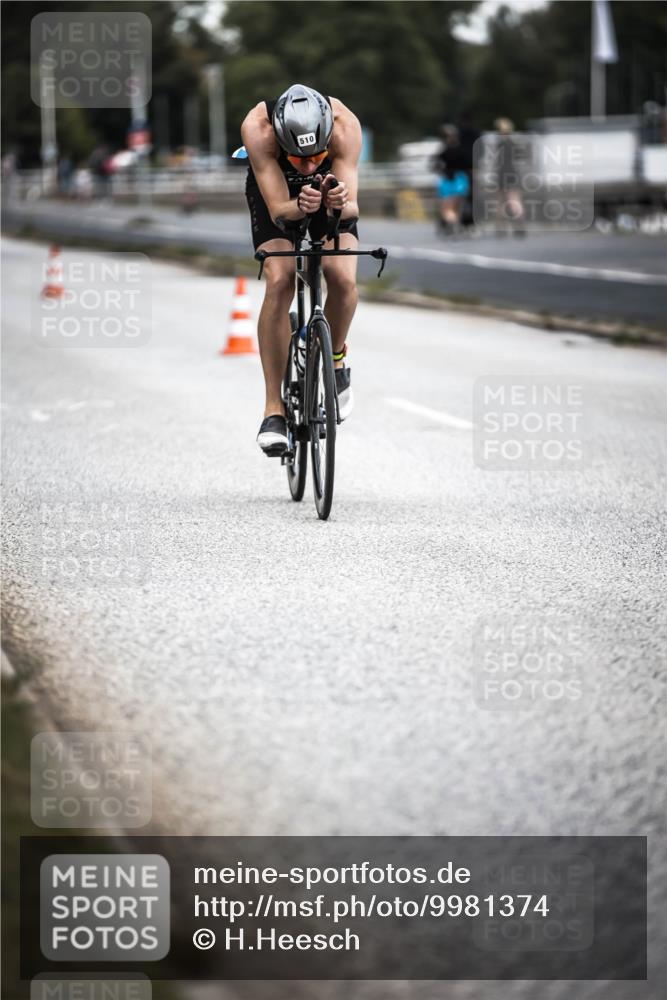 16.08.2026 - KN Förde Triathlon 2026 H.Heesch http://msf.ph/oto/9981374 16.08.2026 12:43:51 Radfahren 510 meine-sportfotos.de