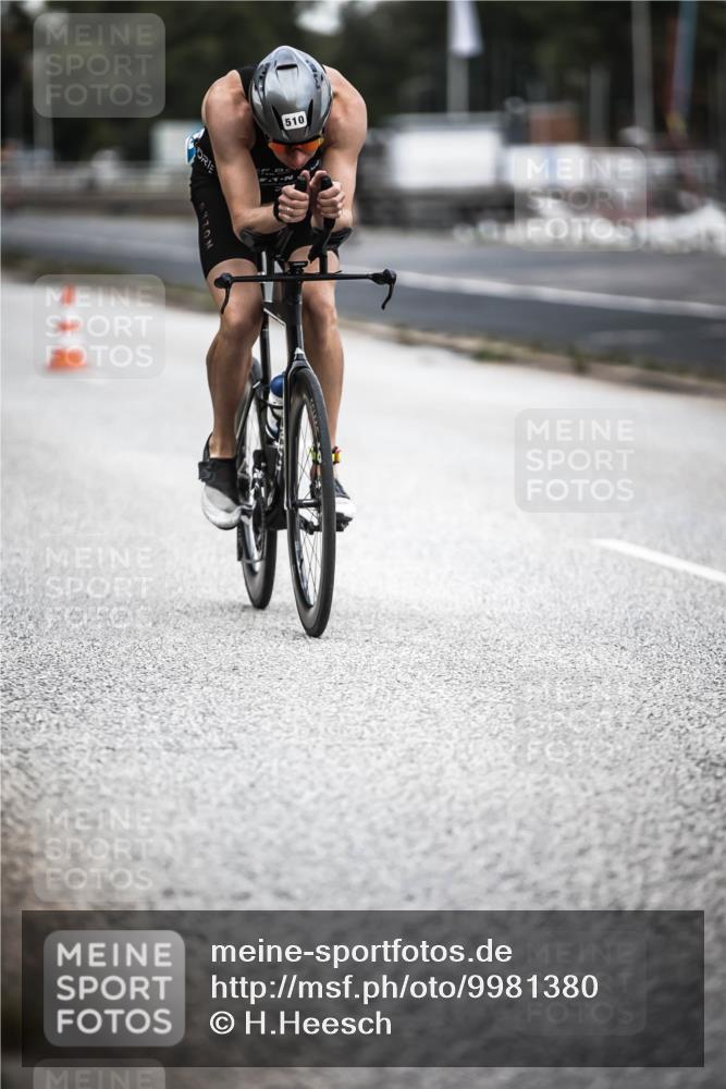 16.08.2026 - KN Förde Triathlon 2026 H.Heesch http://msf.ph/oto/9981380 16.08.2026 12:43:51 Radfahren 510 meine-sportfotos.de