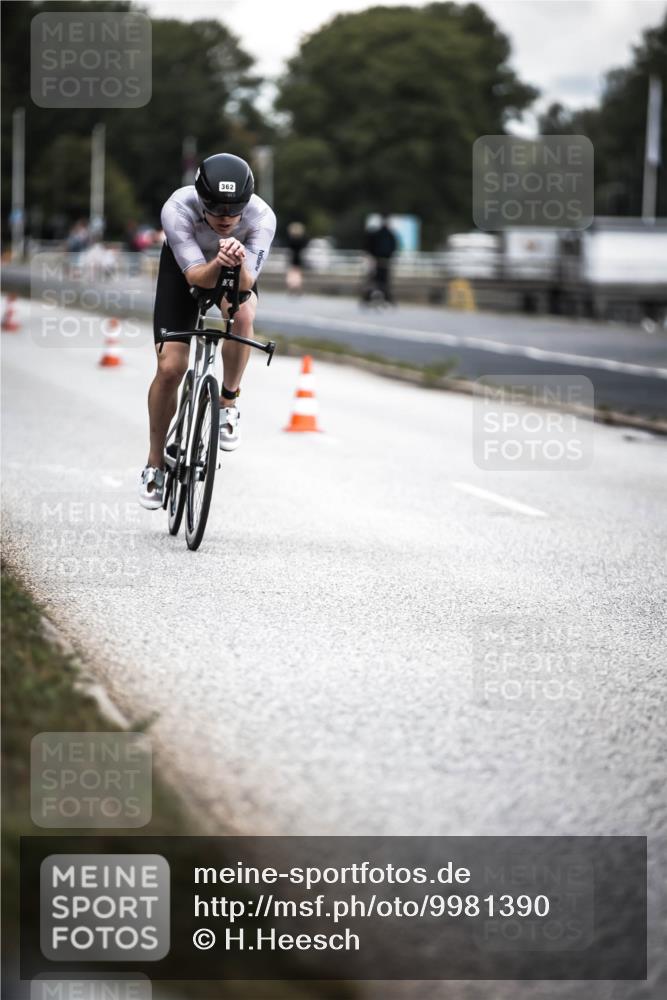 16.08.2026 - KN Förde Triathlon 2026 H.Heesch http://msf.ph/oto/9981390 16.08.2026 12:44:09 Radfahren 362, 504 meine-sportfotos.de
