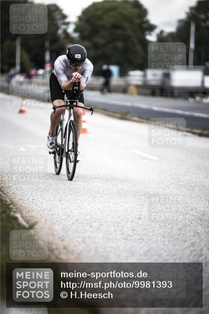 16.08.2026 - KN Förde Triathlon 2026 H.Heesch http://msf.ph/oto/9981393 16.08.2026 12:44:09 Radfahren 362, 504 meine-sportfotos.de