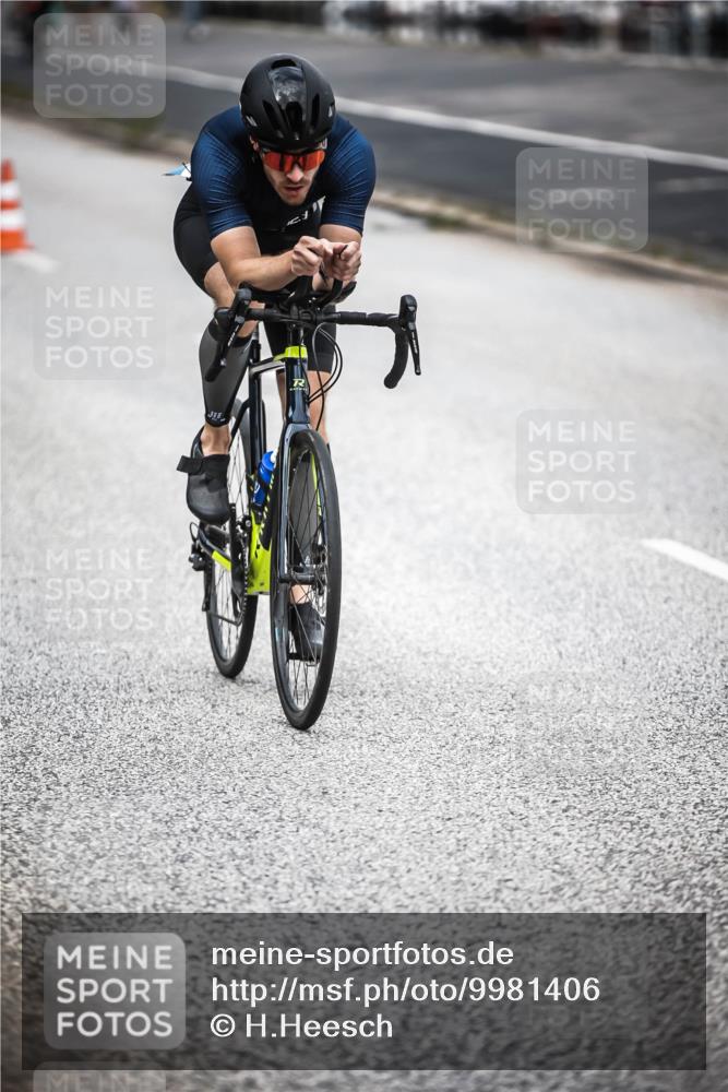 16.08.2026 - KN Förde Triathlon 2026 H.Heesch http://msf.ph/oto/9981406 16.08.2026 12:45:21 Radfahren 503, 518 meine-sportfotos.de