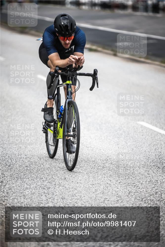 16.08.2026 - KN Förde Triathlon 2026 H.Heesch http://msf.ph/oto/9981407 16.08.2026 12:45:21 Radfahren 503, 518 meine-sportfotos.de
