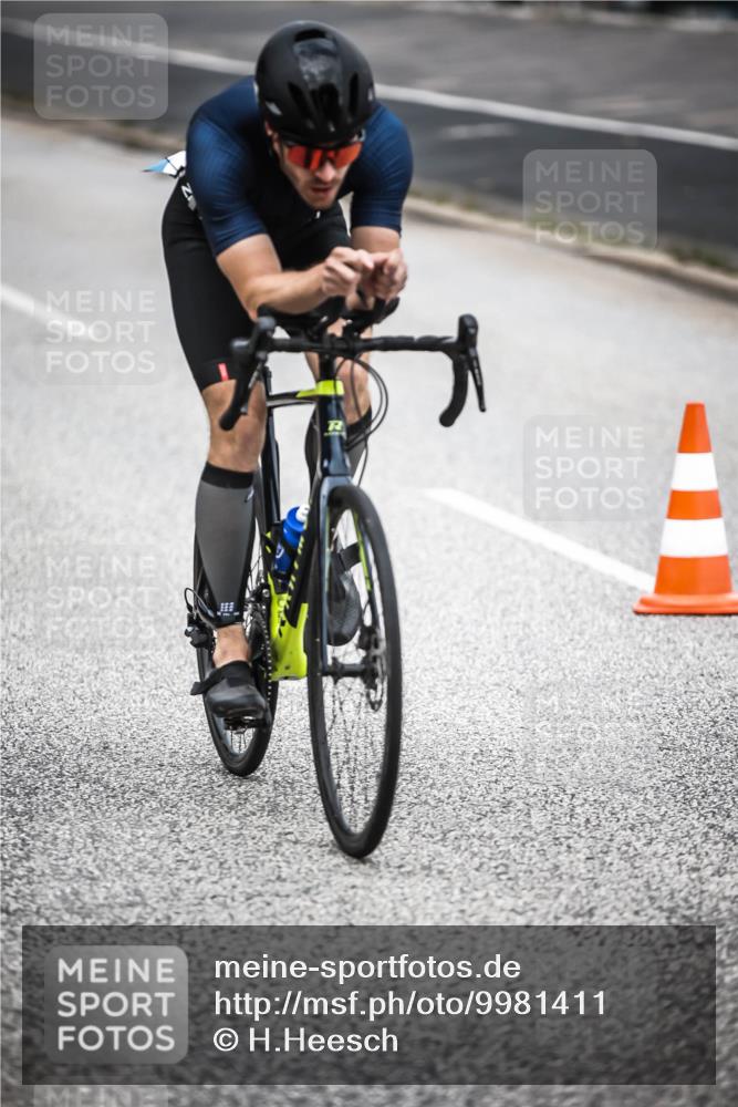 16.08.2026 - KN Förde Triathlon 2026 H.Heesch http://msf.ph/oto/9981411 16.08.2026 12:45:21 Radfahren 503, 518 meine-sportfotos.de