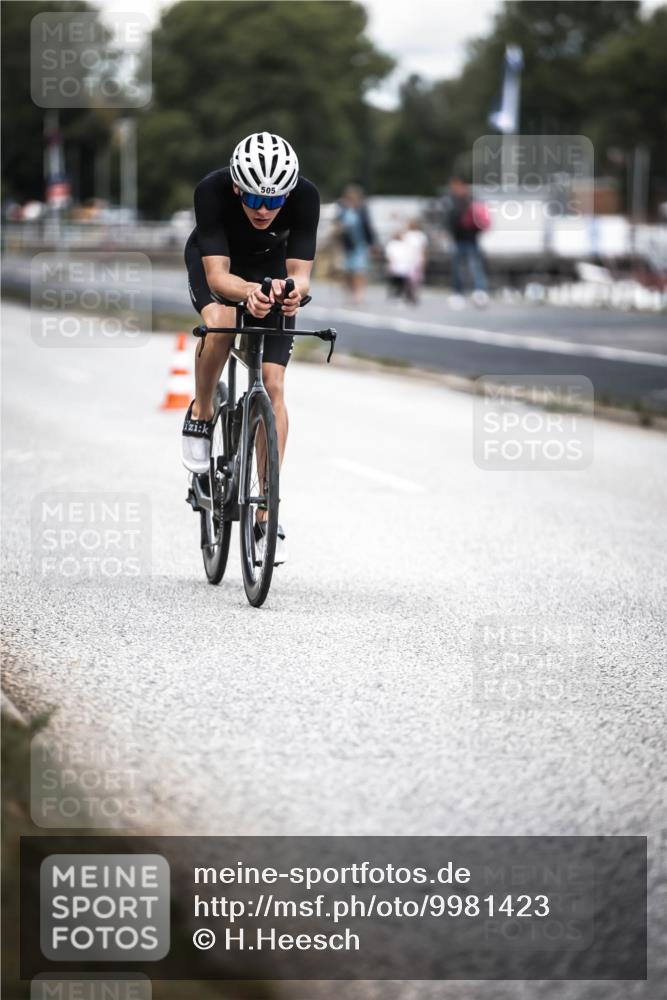 16.08.2026 - KN Förde Triathlon 2026 H.Heesch http://msf.ph/oto/9981423 16.08.2026 12:45:30 Radfahren 505 meine-sportfotos.de
