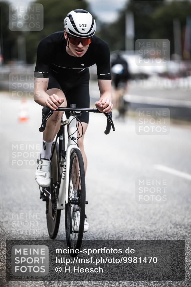 16.08.2026 - KN Förde Triathlon 2026 H.Heesch http://msf.ph/oto/9981470 16.08.2026 12:47:12 Radfahren 512, 528 meine-sportfotos.de