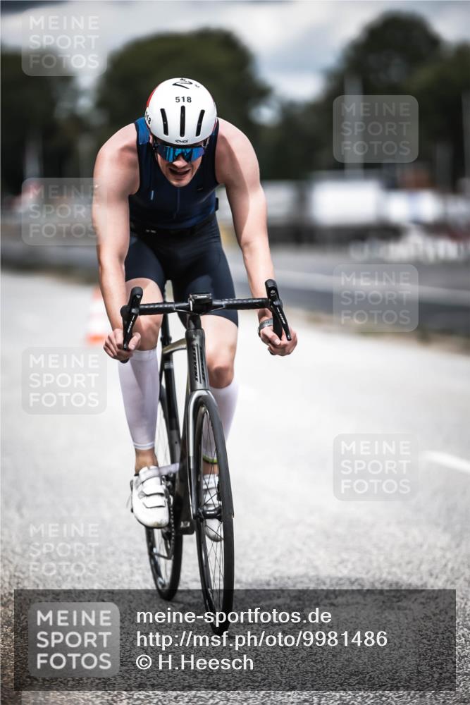 16.08.2026 - KN Förde Triathlon 2026 H.Heesch http://msf.ph/oto/9981486 16.08.2026 12:47:30 Radfahren 518 meine-sportfotos.de