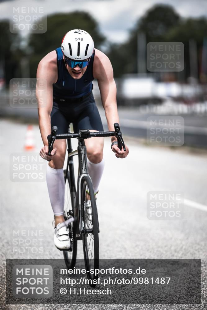 16.08.2026 - KN Förde Triathlon 2026 H.Heesch http://msf.ph/oto/9981487 16.08.2026 12:47:30 Radfahren 518 meine-sportfotos.de