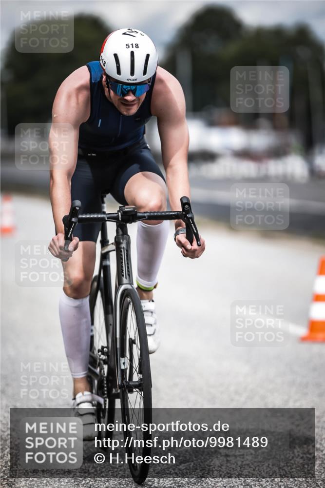 16.08.2026 - KN Förde Triathlon 2026 H.Heesch http://msf.ph/oto/9981489 16.08.2026 12:47:30 Radfahren 518 meine-sportfotos.de