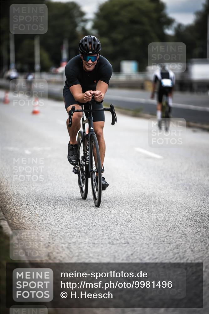 16.08.2026 - KN Förde Triathlon 2026 H.Heesch http://msf.ph/oto/9981496 16.08.2026 12:47:49 Radfahren 508, 520, 521 meine-sportfotos.de