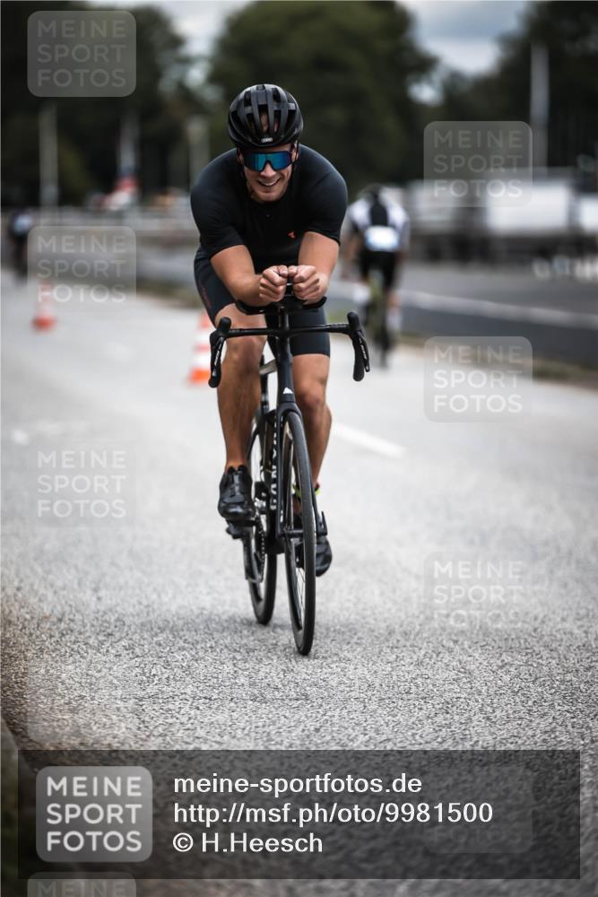 16.08.2026 - KN Förde Triathlon 2026 H.Heesch http://msf.ph/oto/9981500 16.08.2026 12:47:49 Radfahren 508, 520, 521 meine-sportfotos.de