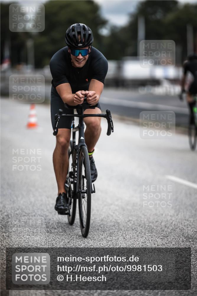 16.08.2026 - KN Förde Triathlon 2026 H.Heesch http://msf.ph/oto/9981503 16.08.2026 12:47:49 Radfahren 508, 520, 521 meine-sportfotos.de