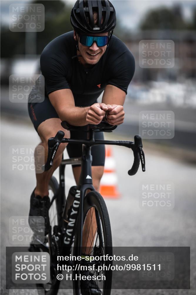 16.08.2026 - KN Förde Triathlon 2026 H.Heesch http://msf.ph/oto/9981511 16.08.2026 12:47:50 Radfahren 508, 520, 521 meine-sportfotos.de