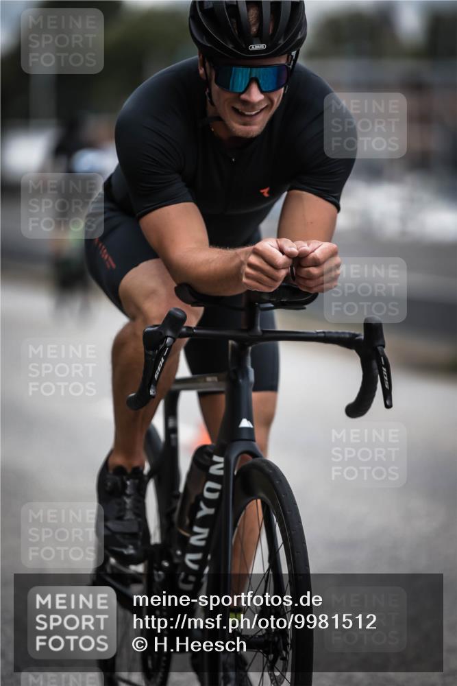 16.08.2026 - KN Förde Triathlon 2026 H.Heesch http://msf.ph/oto/9981512 16.08.2026 12:47:50 Radfahren 508, 520, 521 meine-sportfotos.de
