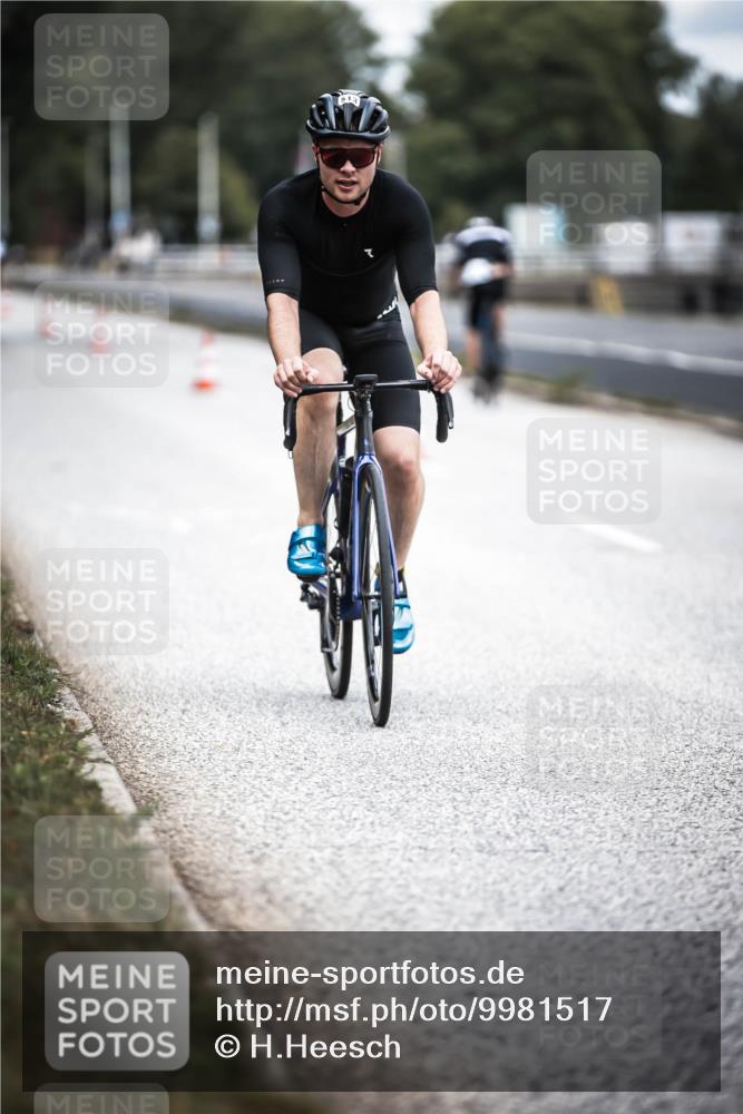 16.08.2026 - KN Förde Triathlon 2026 H.Heesch http://msf.ph/oto/9981517 16.08.2026 12:48:16 Radfahren 513 meine-sportfotos.de