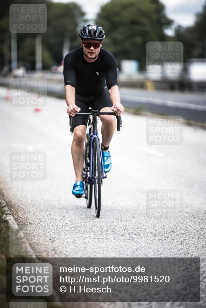 16.08.2026 - KN Förde Triathlon 2026 H.Heesch http://msf.ph/oto/9981520 16.08.2026 12:48:16 Radfahren 513 meine-sportfotos.de