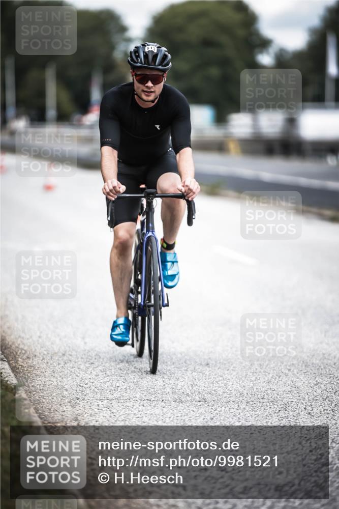 16.08.2026 - KN Förde Triathlon 2026 H.Heesch http://msf.ph/oto/9981521 16.08.2026 12:48:16 Radfahren 513 meine-sportfotos.de