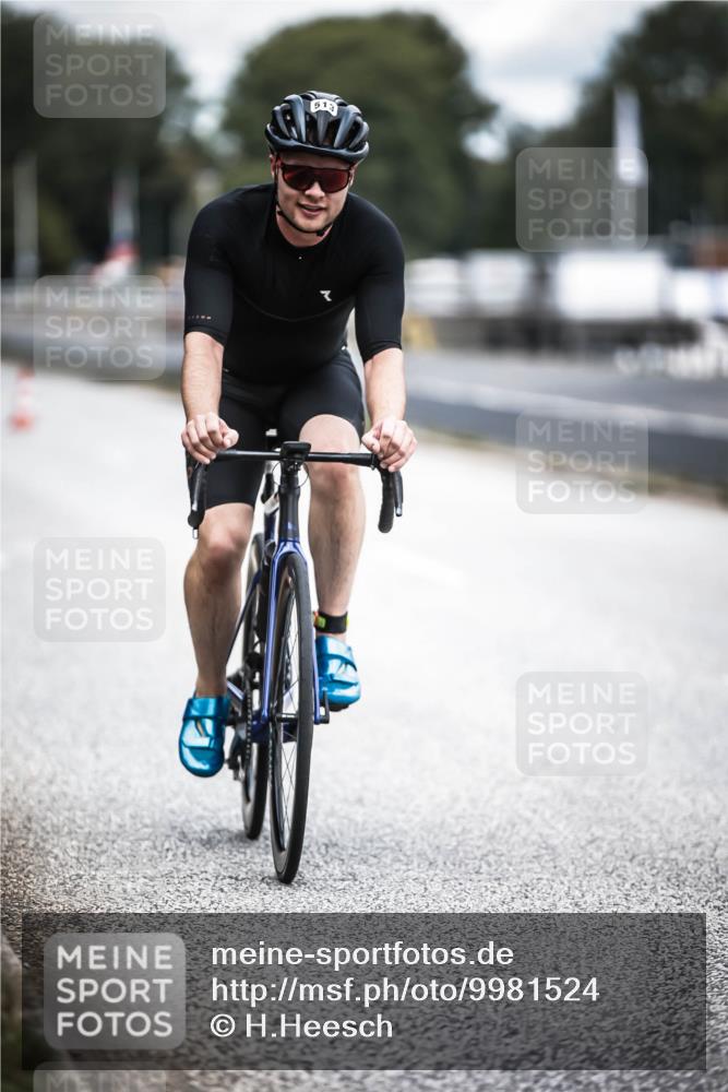 16.08.2026 - KN Förde Triathlon 2026 H.Heesch http://msf.ph/oto/9981524 16.08.2026 12:48:16 Radfahren 513 meine-sportfotos.de