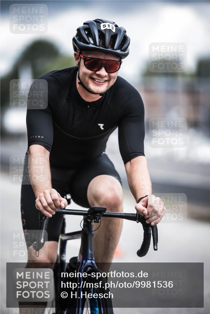 16.08.2026 - KN Förde Triathlon 2026 H.Heesch http://msf.ph/oto/9981536 16.08.2026 12:48:17 Radfahren 513 meine-sportfotos.de