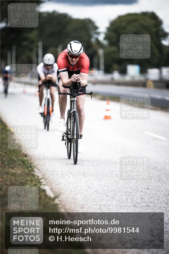 16.08.2026 - KN Förde Triathlon 2026 H.Heesch http://msf.ph/oto/9981544 16.08.2026 12:48:39 Radfahren 506, 514, 523, 526, 530 meine-sportfotos.de