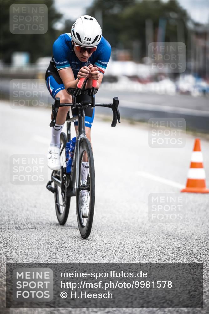 16.08.2026 - KN Förde Triathlon 2026 H.Heesch http://msf.ph/oto/9981578 16.08.2026 12:48:44 Radfahren 506, 524, 525, 526, 547 meine-sportfotos.de
