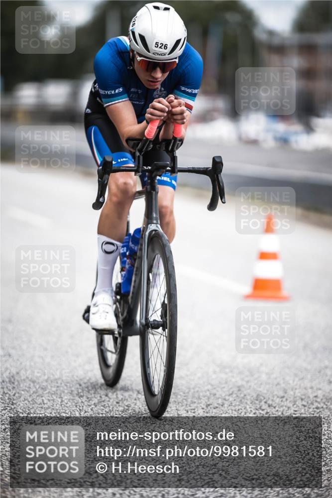 16.08.2026 - KN Förde Triathlon 2026 H.Heesch http://msf.ph/oto/9981581 16.08.2026 12:48:44 Radfahren 506, 524, 525, 526, 547 meine-sportfotos.de