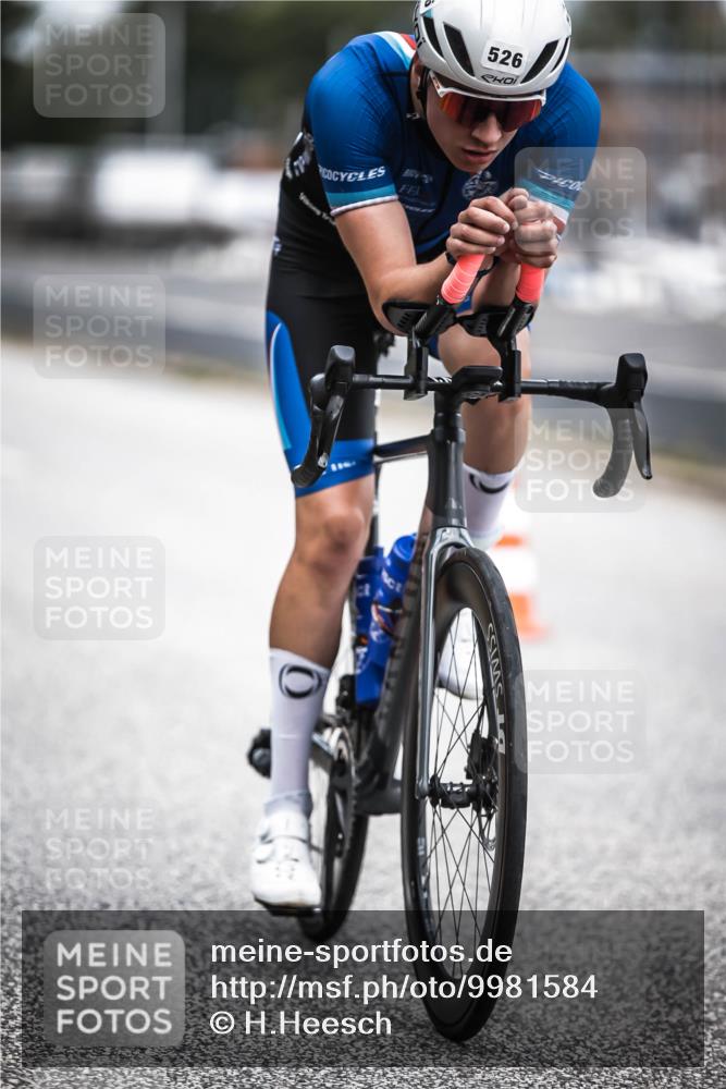 16.08.2026 - KN Förde Triathlon 2026 H.Heesch http://msf.ph/oto/9981584 16.08.2026 12:48:44 Radfahren 506, 524, 525, 526, 547 meine-sportfotos.de