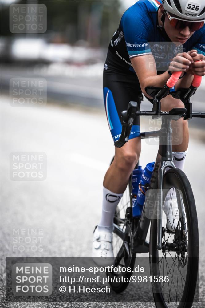 16.08.2026 - KN Förde Triathlon 2026 H.Heesch http://msf.ph/oto/9981586 16.08.2026 12:48:44 Radfahren 506, 524, 525, 526, 547 meine-sportfotos.de