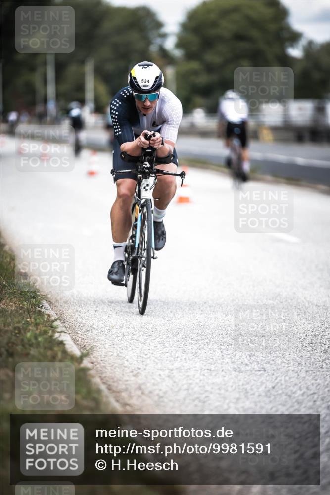 16.08.2026 - KN Förde Triathlon 2026 H.Heesch http://msf.ph/oto/9981591 16.08.2026 12:48:56 Radfahren 534 meine-sportfotos.de