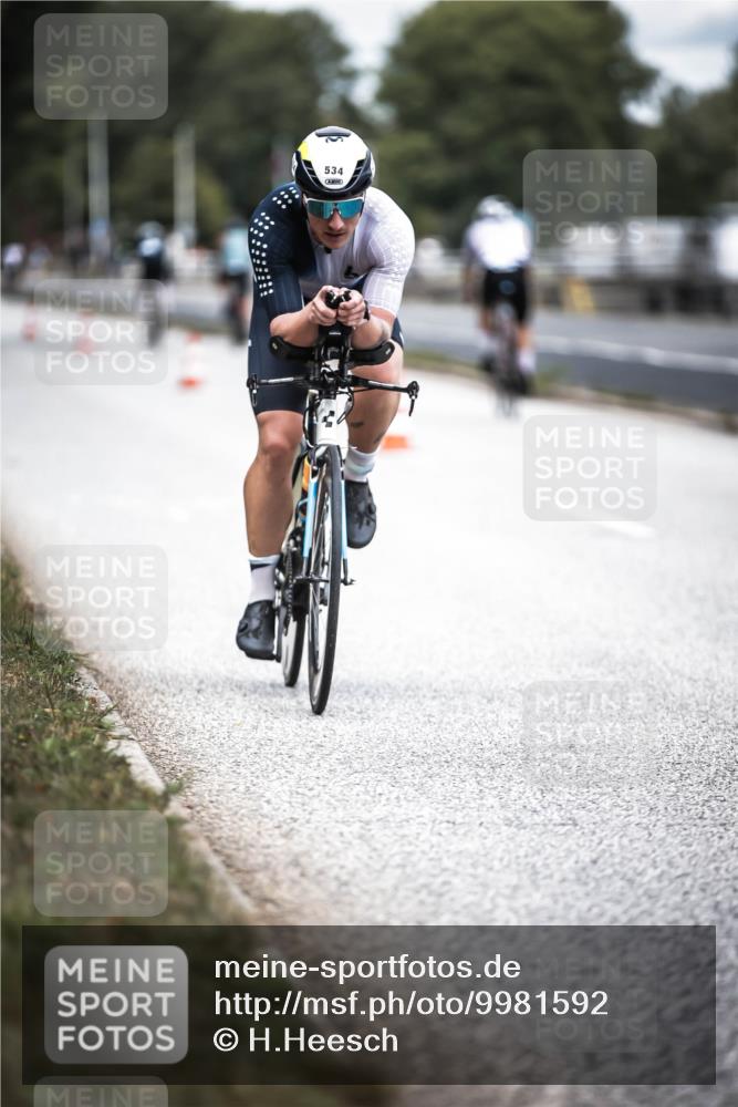 16.08.2026 - KN Förde Triathlon 2026 H.Heesch http://msf.ph/oto/9981592 16.08.2026 12:48:56 Radfahren 534 meine-sportfotos.de