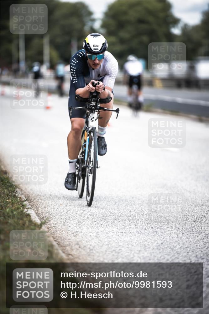 16.08.2026 - KN Förde Triathlon 2026 H.Heesch http://msf.ph/oto/9981593 16.08.2026 12:48:56 Radfahren 534 meine-sportfotos.de