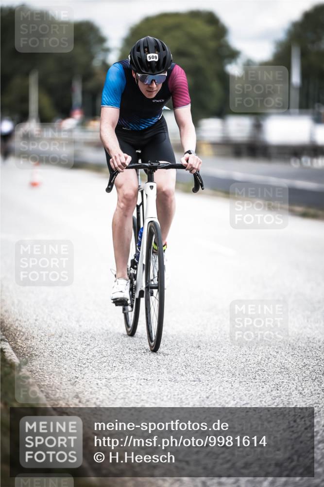16.08.2026 - KN Förde Triathlon 2026 H.Heesch http://msf.ph/oto/9981614 16.08.2026 12:49:02 Radfahren 509 meine-sportfotos.de