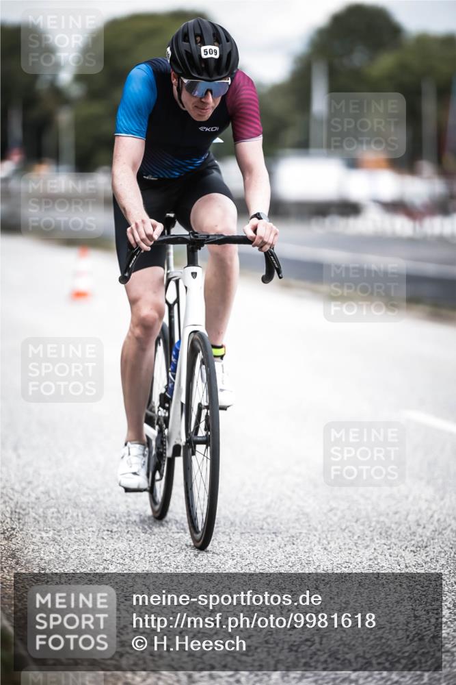 16.08.2026 - KN Förde Triathlon 2026 H.Heesch http://msf.ph/oto/9981618 16.08.2026 12:49:02 Radfahren 509 meine-sportfotos.de