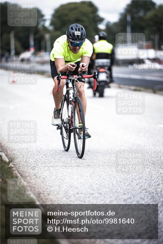 16.08.2026 - KN Förde Triathlon 2026 H.Heesch http://msf.ph/oto/9981640 16.08.2026 12:49:30 Radfahren 501, 528, 531, 542 meine-sportfotos.de