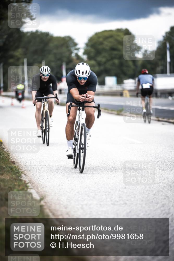 16.08.2026 - KN Förde Triathlon 2026 H.Heesch http://msf.ph/oto/9981658 16.08.2026 12:49:36 Radfahren 501, 540, 542, 543, 551 meine-sportfotos.de