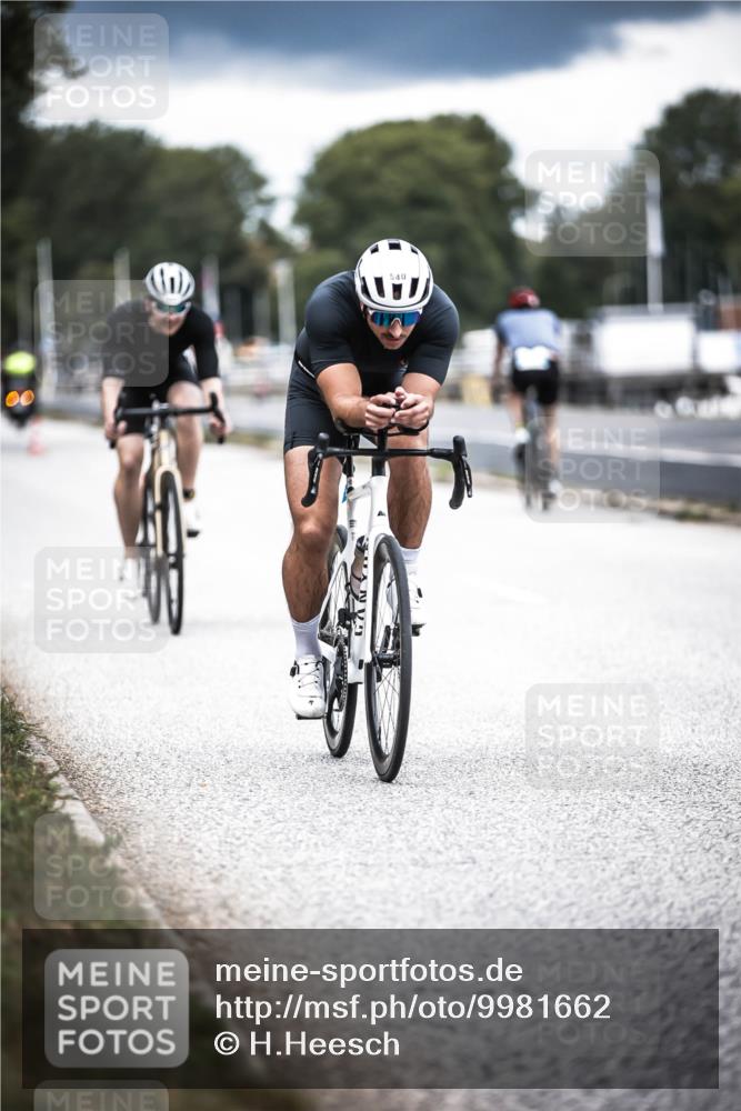 16.08.2026 - KN Förde Triathlon 2026 H.Heesch http://msf.ph/oto/9981662 16.08.2026 12:49:36 Radfahren 501, 540, 542, 543, 551 meine-sportfotos.de