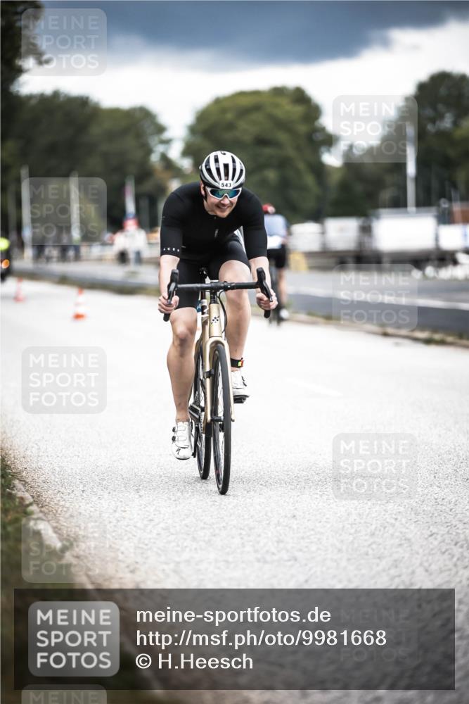 16.08.2026 - KN Förde Triathlon 2026 H.Heesch http://msf.ph/oto/9981668 16.08.2026 12:49:37 Radfahren 501, 540, 542, 543, 551 meine-sportfotos.de