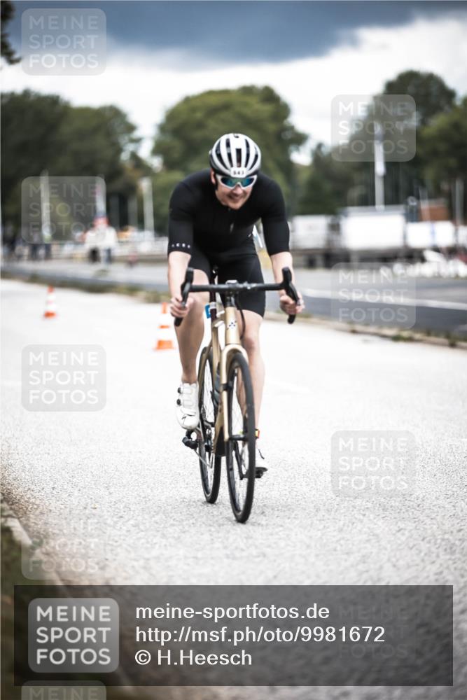 16.08.2026 - KN Förde Triathlon 2026 H.Heesch http://msf.ph/oto/9981672 16.08.2026 12:49:37 Radfahren 501, 540, 542, 543, 551 meine-sportfotos.de