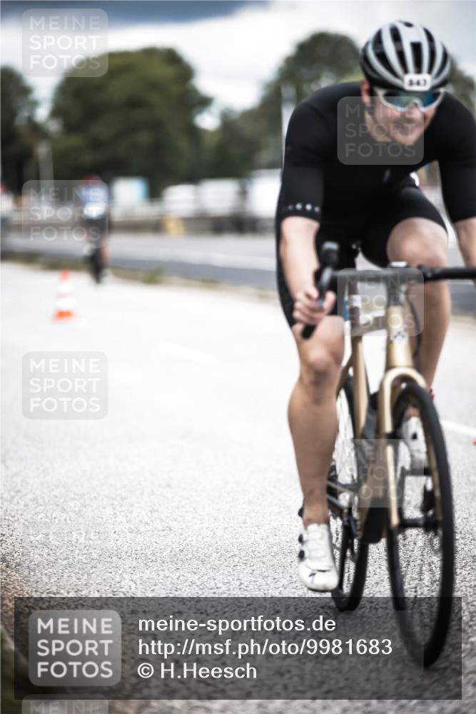 16.08.2026 - KN Förde Triathlon 2026 H.Heesch http://msf.ph/oto/9981683 16.08.2026 12:49:37 Radfahren 501, 540, 542, 543, 551 meine-sportfotos.de