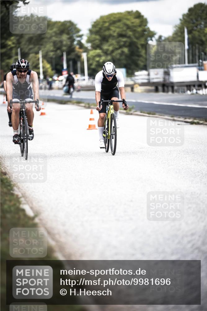16.08.2026 - KN Förde Triathlon 2026 H.Heesch http://msf.ph/oto/9981696 16.08.2026 12:49:59 Radfahren 362, 507, 510, 519, 521, 527 meine-sportfotos.de