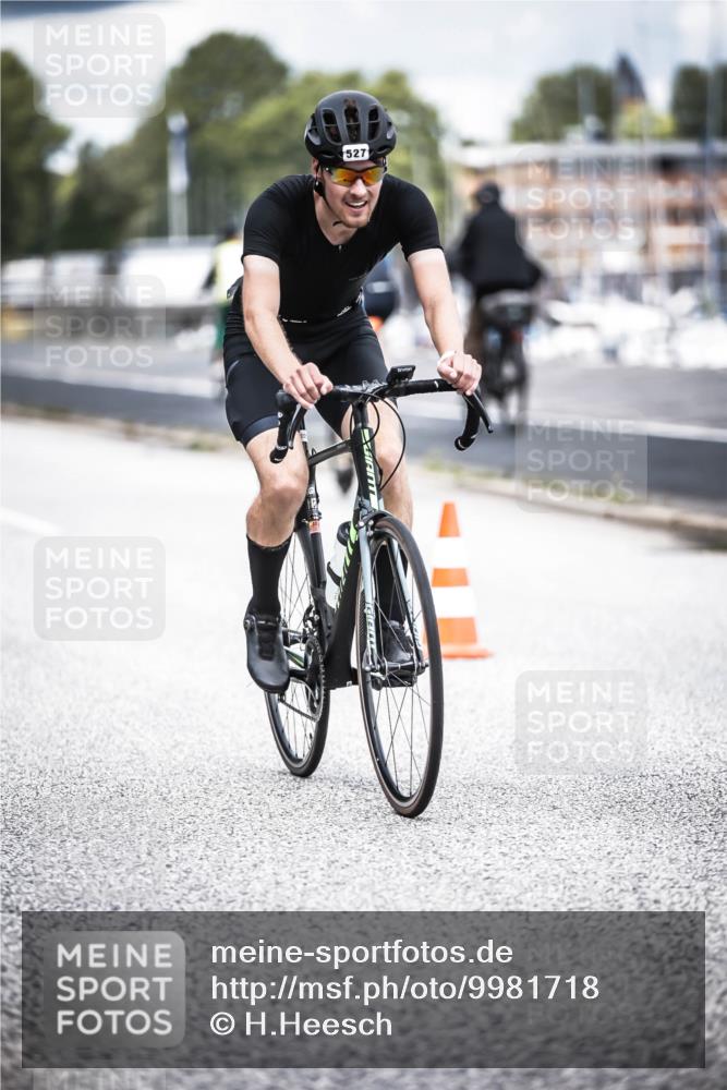 16.08.2026 - KN Förde Triathlon 2026 H.Heesch http://msf.ph/oto/9981718 16.08.2026 12:50:01 Radfahren 362, 507, 510, 519, 521, 527 meine-sportfotos.de