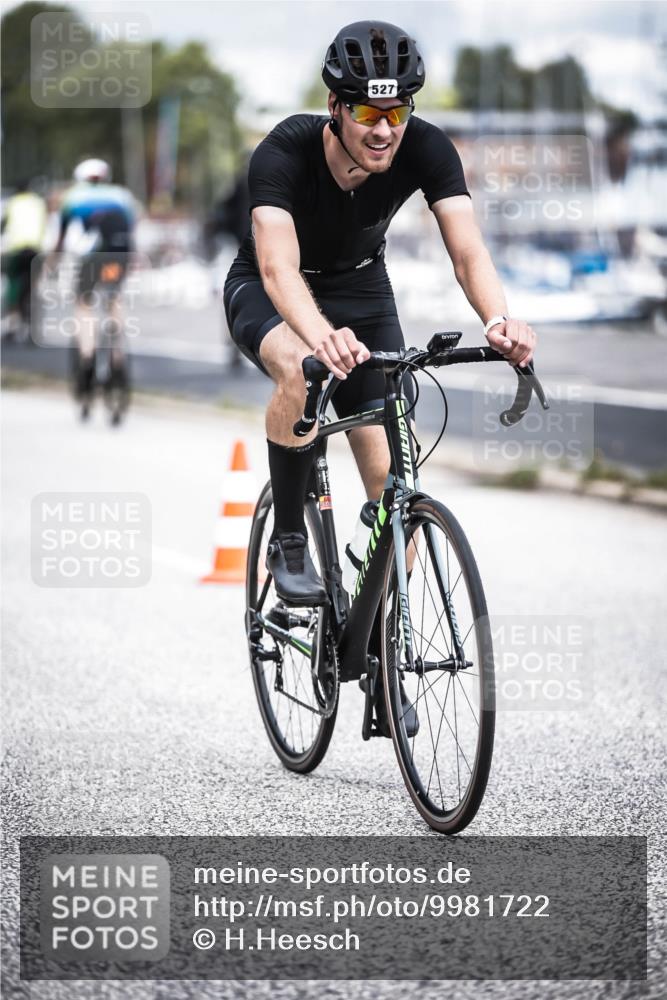 16.08.2026 - KN Förde Triathlon 2026 H.Heesch http://msf.ph/oto/9981722 16.08.2026 12:50:01 Radfahren 362, 507, 510, 519, 521, 527 meine-sportfotos.de