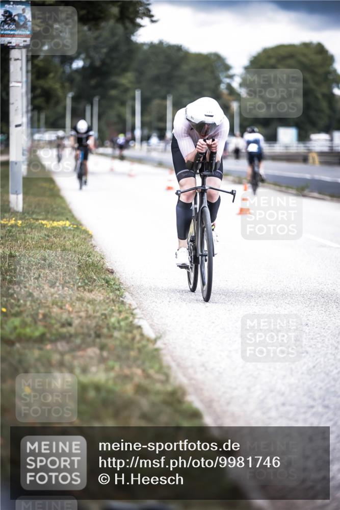 16.08.2026 - KN Förde Triathlon 2026 H.Heesch http://msf.ph/oto/9981746 16.08.2026 12:50:34 Radfahren 511, 538, 590 meine-sportfotos.de