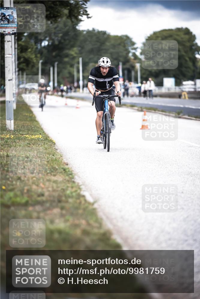 16.08.2026 - KN Förde Triathlon 2026 H.Heesch http://msf.ph/oto/9981759 16.08.2026 12:50:38 Radfahren 511, 530, 590 meine-sportfotos.de