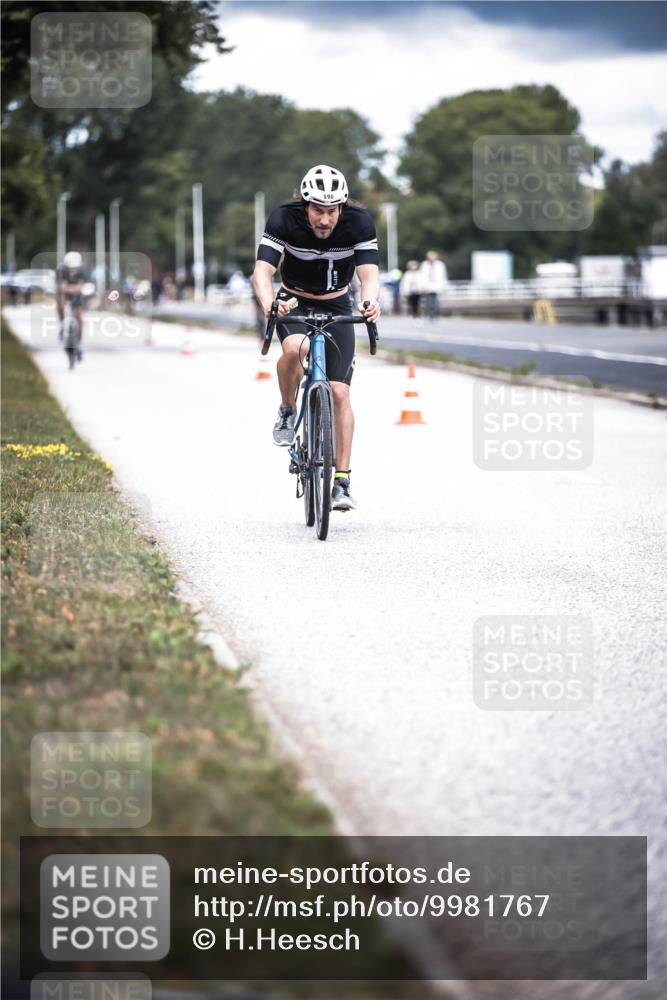 16.08.2026 - KN Förde Triathlon 2026 H.Heesch http://msf.ph/oto/9981767 16.08.2026 12:50:38 Radfahren 511, 530, 590 meine-sportfotos.de