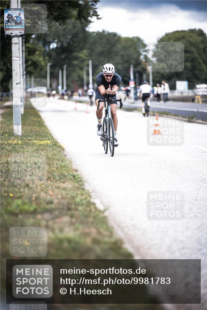 16.08.2026 - KN Förde Triathlon 2026 H.Heesch http://msf.ph/oto/9981783 16.08.2026 12:50:41 Radfahren 530, 590, 710 meine-sportfotos.de