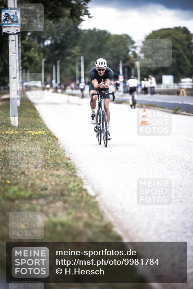 16.08.2026 - KN Förde Triathlon 2026 H.Heesch http://msf.ph/oto/9981784 16.08.2026 12:50:41 Radfahren 530, 590, 710 meine-sportfotos.de