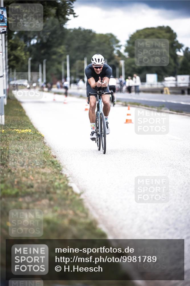 16.08.2026 - KN Förde Triathlon 2026 H.Heesch http://msf.ph/oto/9981789 16.08.2026 12:50:42 Radfahren 530, 590, 710 meine-sportfotos.de